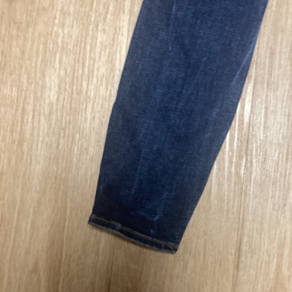 Good American Good Waist Zipper Detail Jeans - Picture 10 of 14